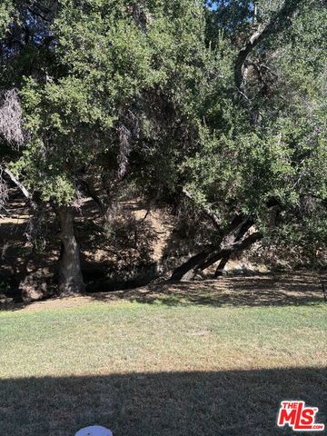 23635 Park Capri 30, Calabasas, CA 91302
