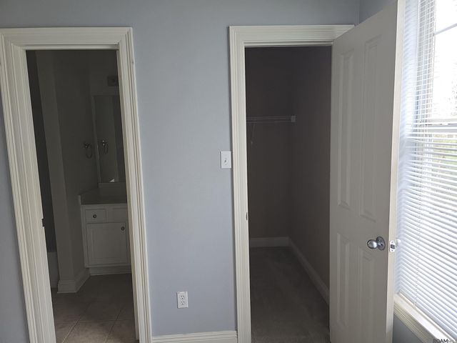 2173 Plantation Ln, Baton Rouge, LA 70820