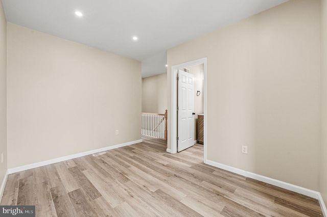 301 W RUSCOMB ST, Philadelphia, PA 19120