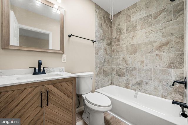 301 W RUSCOMB ST, Philadelphia, PA 19120