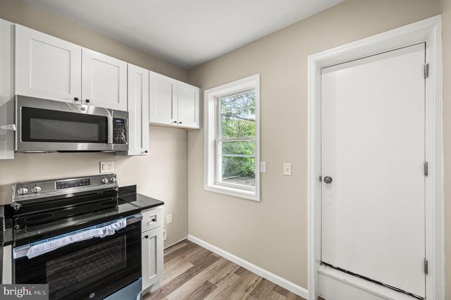 301 W RUSCOMB ST, Philadelphia, PA 19120