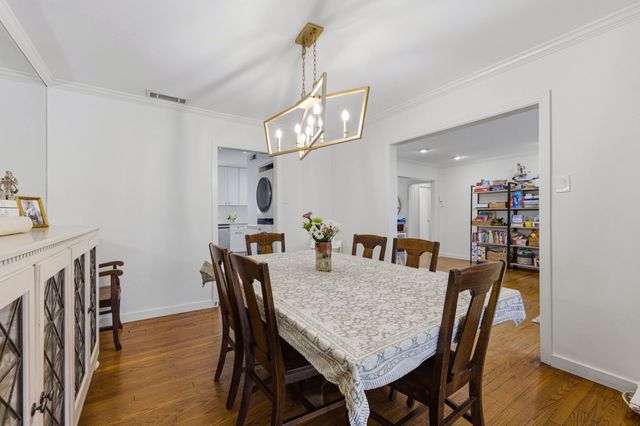 6724 Walnut Hill Lane, Dallas, TX 75230