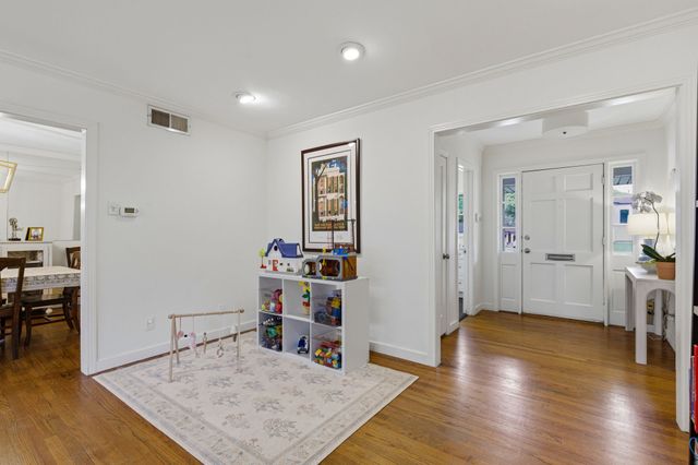 6724 Walnut Hill Lane, Dallas, TX 75230