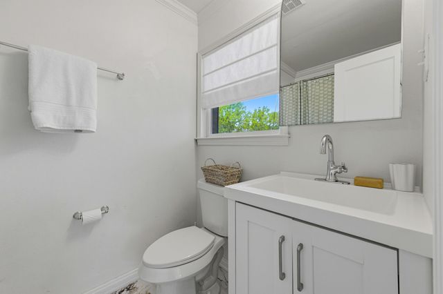 6724 Walnut Hill Lane, Dallas, TX 75230