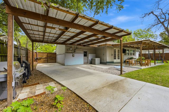 6724 Walnut Hill Lane, Dallas, TX 75230