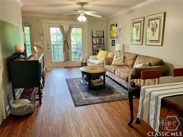 1035 Barnett Shoals Road 528, Athens, GA 30605