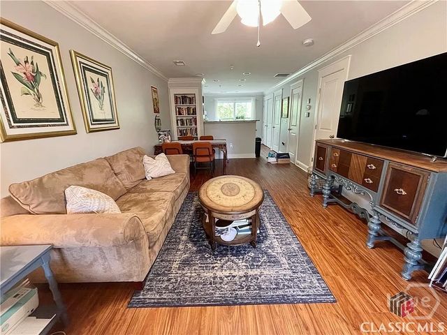 1035 Barnett Shoals Road 528, Athens, GA 30605
