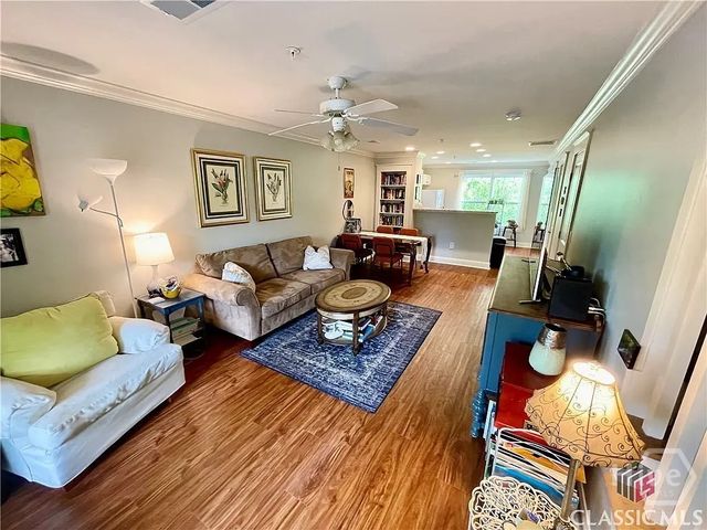 1035 Barnett Shoals Road 528, Athens, GA 30605