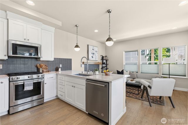 22729 SE 14th Court, Sammamish, WA 98075