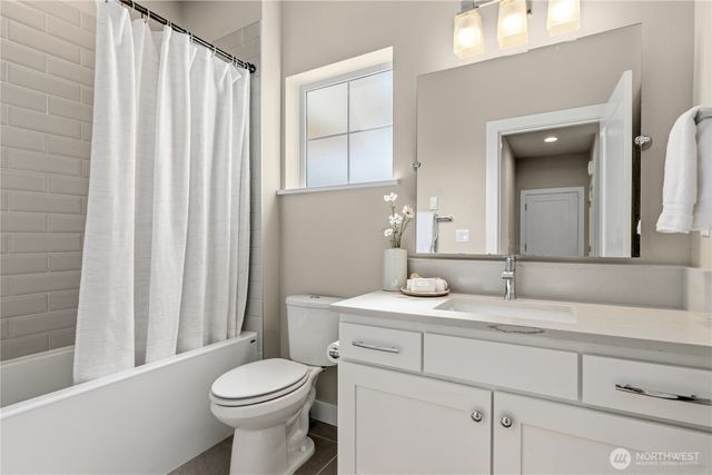 22729 SE 14th Court, Sammamish, WA 98075