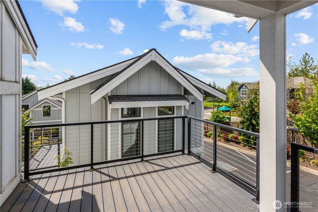 22729 SE 14th Court, Sammamish, WA 98075