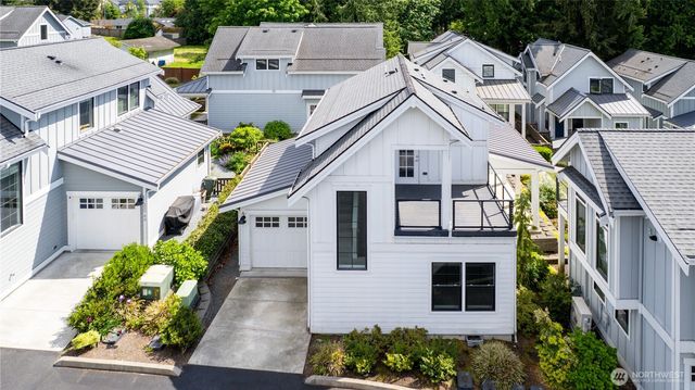 22729 SE 14th Court, Sammamish, WA 98075