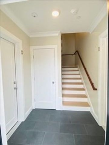 15 Yuill Circle 2, Boston, MA 02136