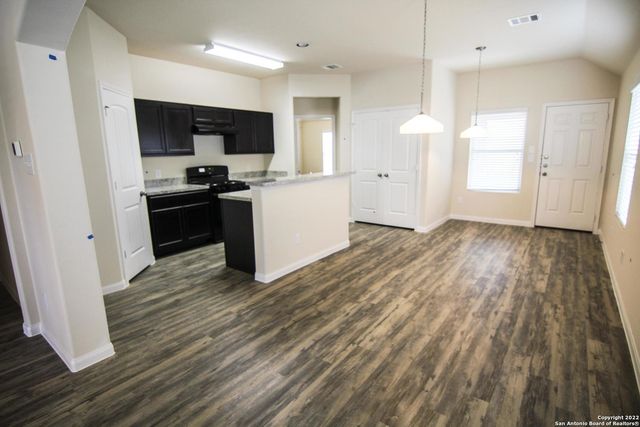 5519 Degan Way, San Antonio, TX 78228