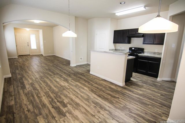 5519 Degan Way, San Antonio, TX 78228