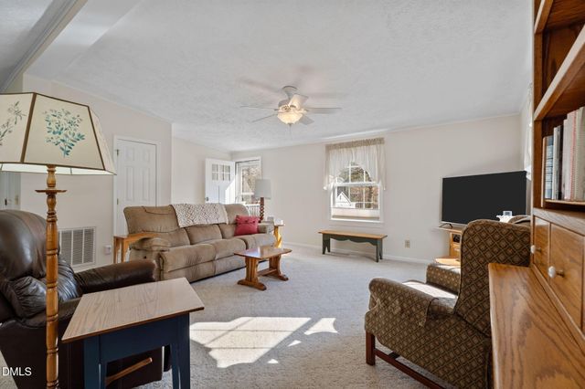 107 Blackfoot Drive, Louisburg, NC 27549