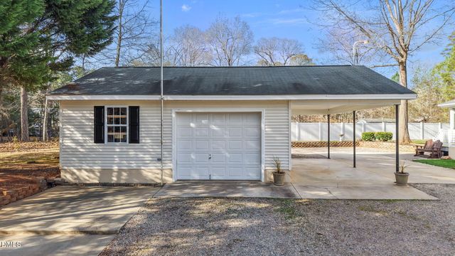 107 Blackfoot Drive, Louisburg, NC 27549