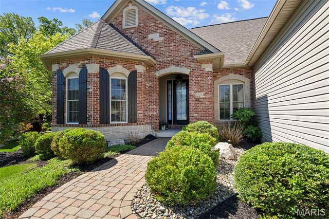 1070 Bridleridge Crossing Spur, Unincorporated, MO 63049