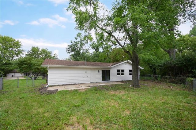 3109 W 19th Street, Lawrence, KS 66047