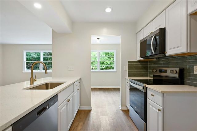 3109 W 19th Street, Lawrence, KS 66047