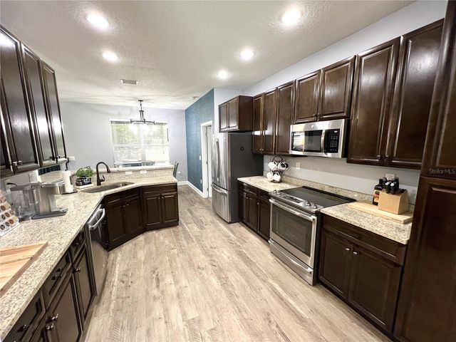 148 COLOMBA ROAD, Debary, FL 32713