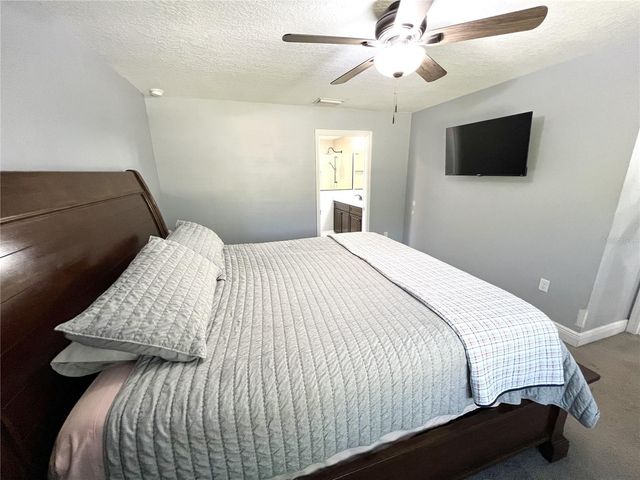 148 COLOMBA ROAD, Debary, FL 32713