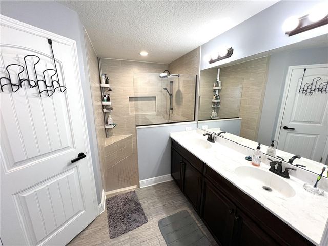 148 COLOMBA ROAD, Debary, FL 32713