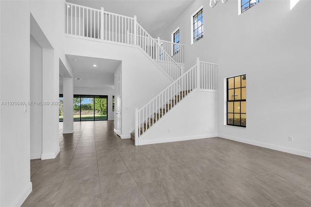 12535 N Parkland Bay Trl, Parkland, FL 33076