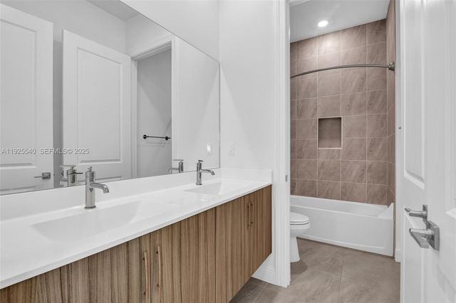 12535 N Parkland Bay Trl, Parkland, FL 33076