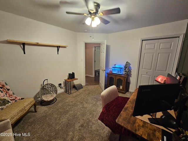 204 Sourwood Court, Jacksonville, NC 28540