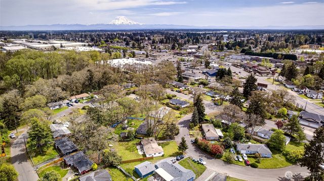 27 crescent Circle SW, Lakewood, WA 98499