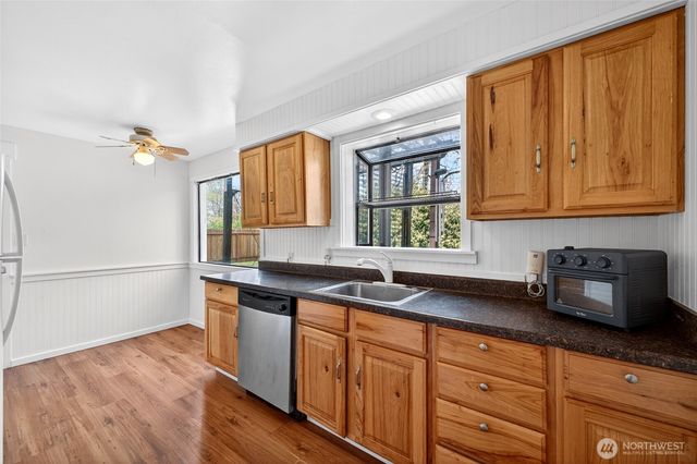 27 crescent Circle SW, Lakewood, WA 98499