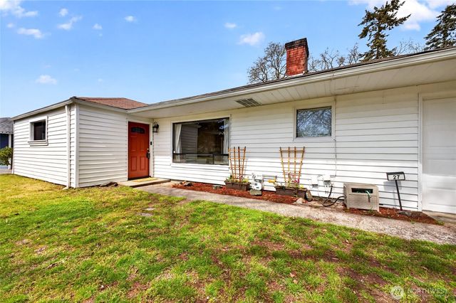 27 crescent Circle SW, Lakewood, WA 98499