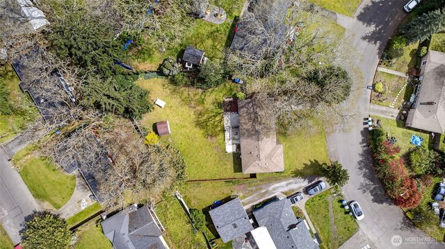 27 crescent Circle SW, Lakewood, WA 98499
