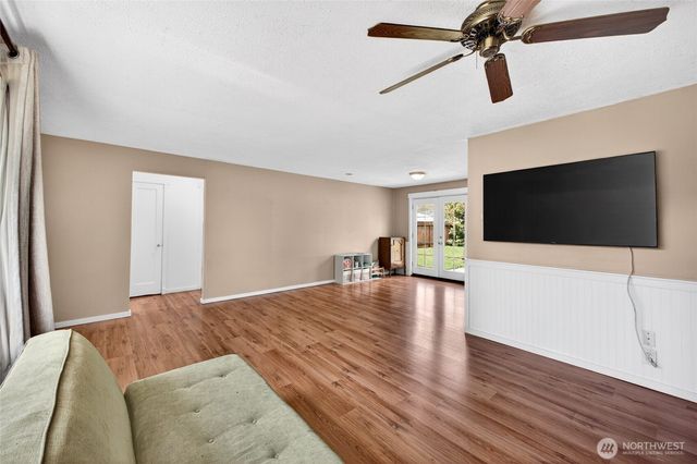 27 crescent Circle SW, Lakewood, WA 98499