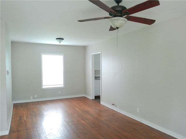 2837 Sarita St, Corpus Christi, TX 78405