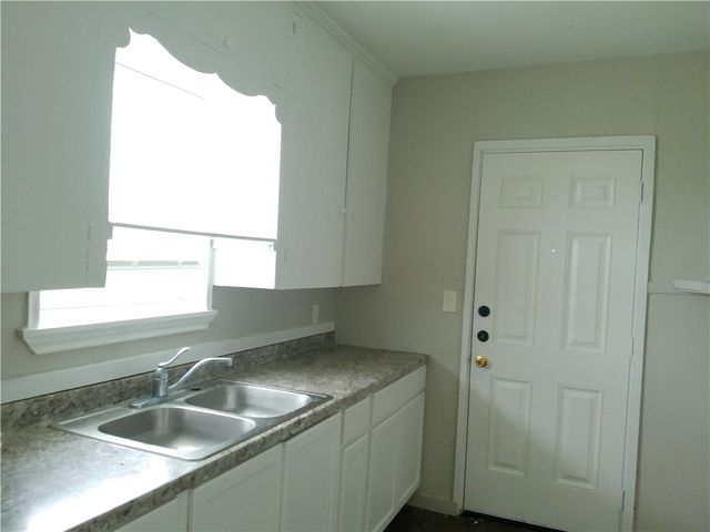 2837 Sarita St, Corpus Christi, TX 78405