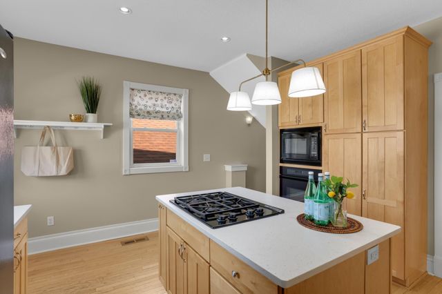 1117 Portland Avenue, Saint Paul, MN 55104