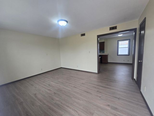 507 Alexander St, Winfield, KS 67156