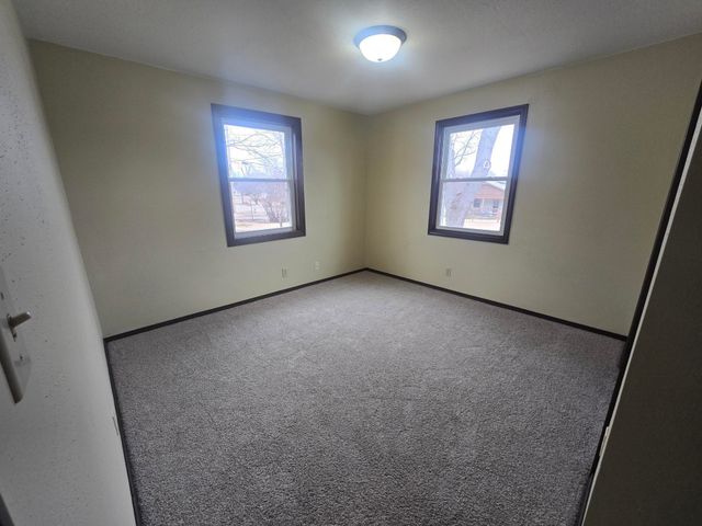 507 Alexander St, Winfield, KS 67156