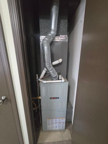 507 Alexander St, Winfield, KS 67156