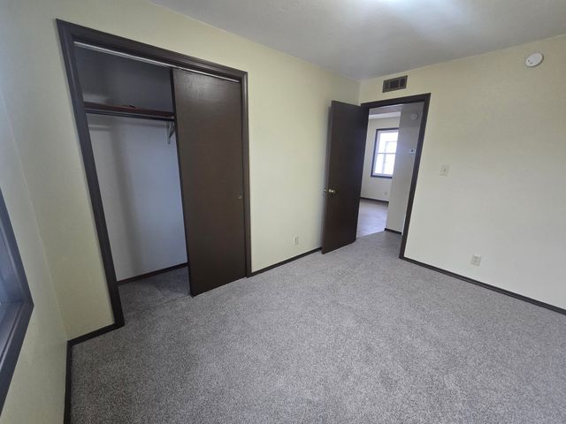 507 Alexander St, Winfield, KS 67156