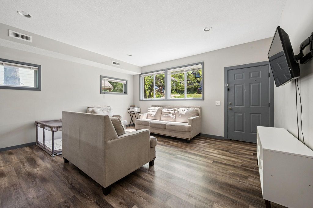 211 Belvidere Street E, Saint Paul, MN 55107 — photo 5