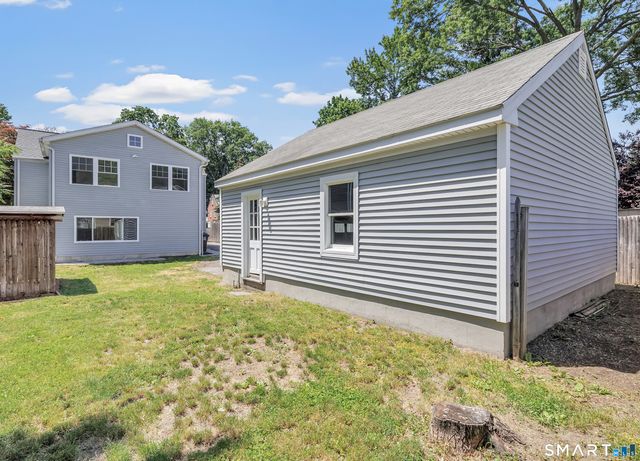 41 Frisbie Street, Stamford, CT 06906
