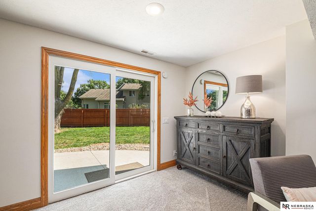 1505 N 213th Circle, Elkhorn, NE 68022