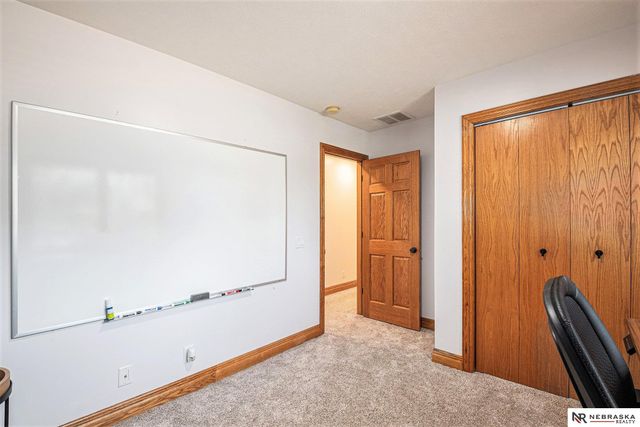 1505 N 213th Circle, Elkhorn, NE 68022