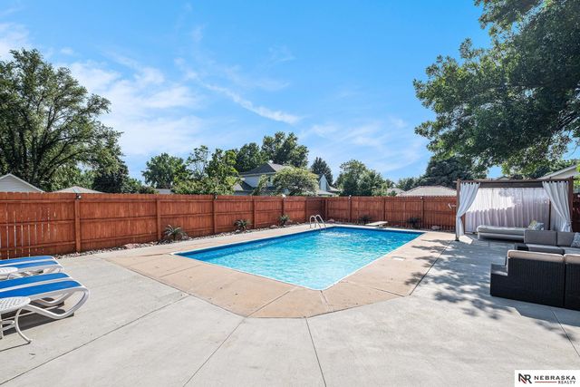 1505 N 213th Circle, Elkhorn, NE 68022