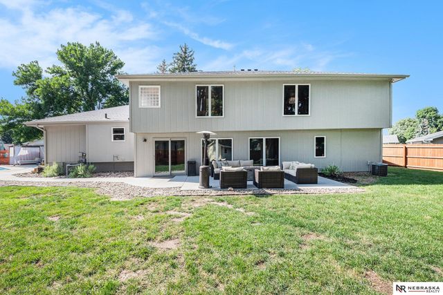 1505 N 213th Circle, Elkhorn, NE 68022