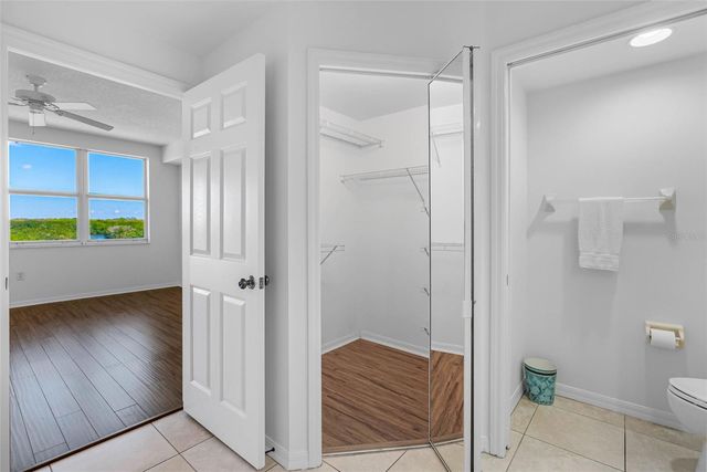 6575 99TH WAY N 22205, St Petersburg, FL 33708