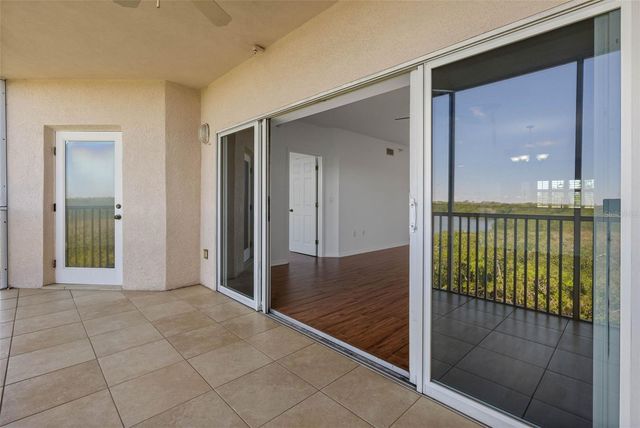 6575 99TH WAY N 22205, St Petersburg, FL 33708